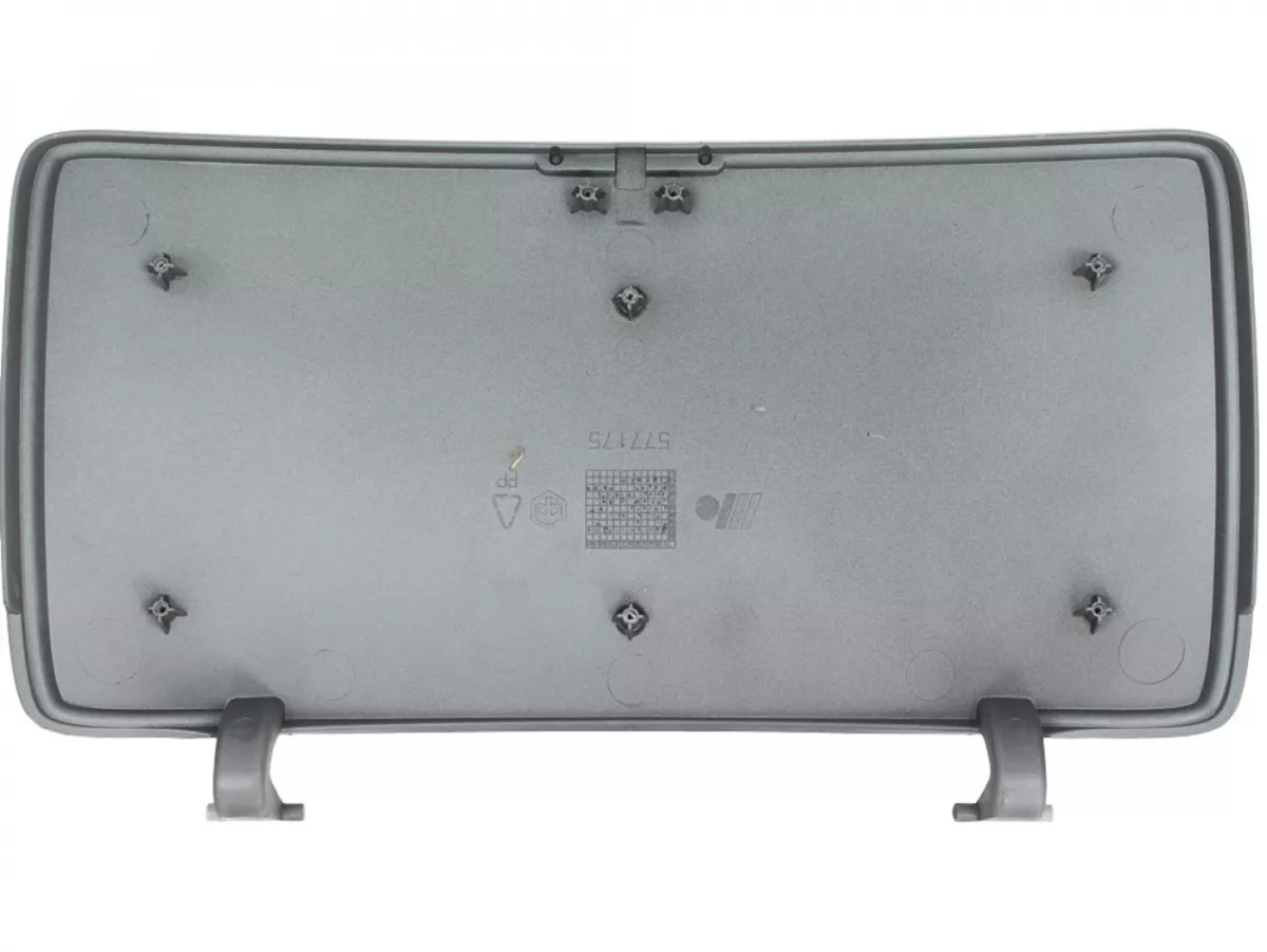 Portière boîte à gants -PIAGGIO- , Gris Titanio (742/B)- Vespa GT L 125 (ZAPM31100, ZAPM31101), Vespa GT L 200 (ZAPM31200), Vespa GTS 125 (ZAPM31300, ZAPMA3100, ZAPMA3200, ZAPMA3700, ZAPMD3200, ZAPMD3201), Vespa GTS 150 (ZAPMA3200, ZAPMA3100), Vespa GTS 2