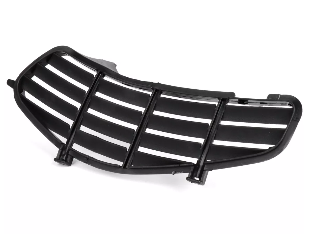 Bagageruimte rooster - Ventilatierooster, zwart, rechts -PIAGGIO- Vespa GT 250 (ZAPM45102), Vespa GT L 125 (ZAPM31100, ZAPM31101), Vespa GT L 200 (ZAPM31200), Vespa GTS 125 (ZAPM31300, ZAPMA3100, ZAPMA3200), Vespa GTS 150 (ZAPMA3200, ZAPMA3100), Vespa GTS