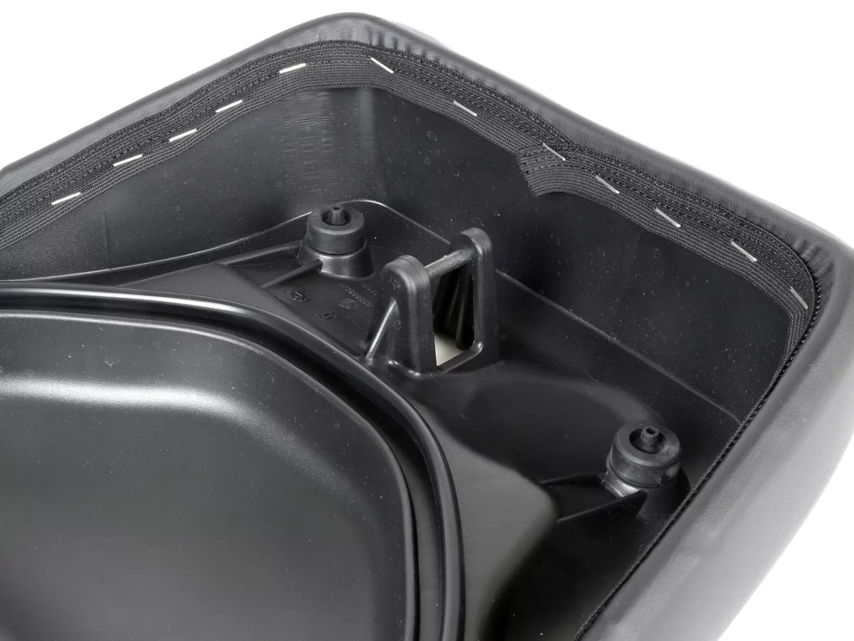 Zitbank -PIAGGIO Sei Giorni (2017-)- Vespa GTS HPE, GTV HPE, GTS Super 125-300cc - Zwart