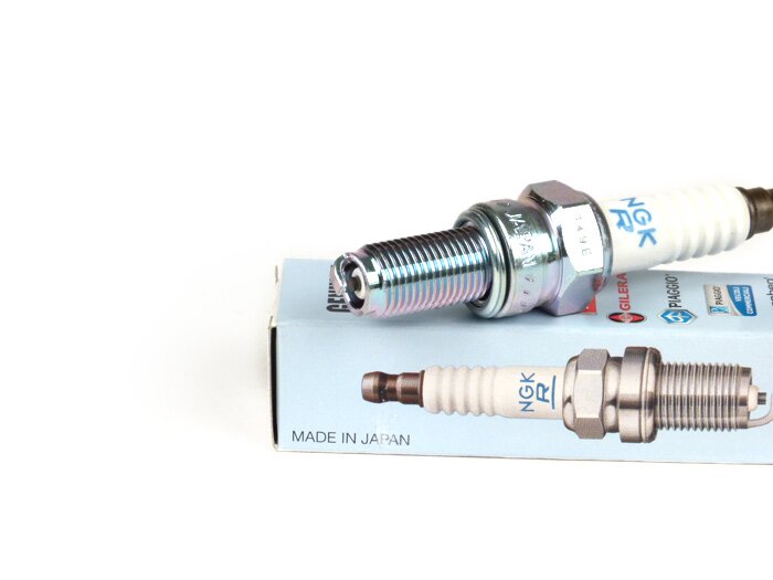 Spark.plug -PIAGGIO 125-150cc- Vespa LX125, LX150, LXV125, LXV150, S125, S150, Piaggio X8, TPH125 4T (LBMM701), Liberty 125-150, Fly125, Fly150, Aprilia Sportcity 125, SR Motard 125, Mojito Custom 125