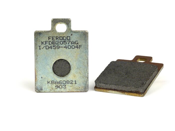 Remblokken -PIAGGIO, Hengtong 35,6x49mm- Hengtong - Vespa PX (2011-2017) - Vespa PX125/150 (ZAPM741, ZAPM742, 2011-), S50-150 (ZAPC389, ZAPC381, ZAPC386, ZAPM444, ZAPM682, ZAPM44302), ET4 50 (ZAPC260), LX50-125 (ZAPC384, ZAPC381, ZAPC387, ZAPC383, ZAPM44