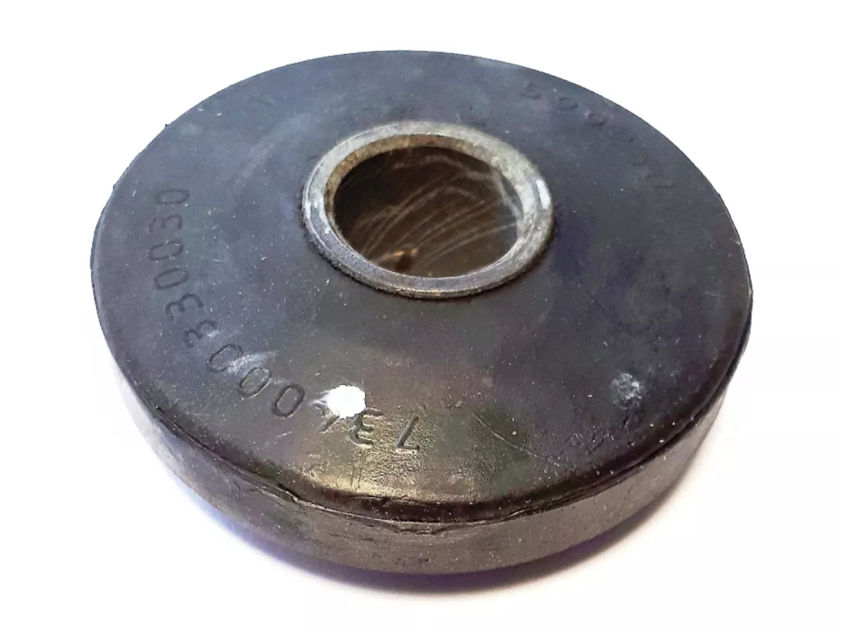 Lengan ayun mesin Silentblock Ø = 16x55x20mm -PIAGGIO- Vespa GTS 125 (ZAPMA3100, ZAPMA3200, ZAPMA3700, ZAPMD3200, ZAPMD3201), Vespa GTS 150 (ZAPMA3200, ZAPMA3100), Vespa GTS Super 125 (ZAPMA3100, ZAPMA3200, ZAPMA3700, ZAPMD3200), Vespa Primavera 125 (ZAPM