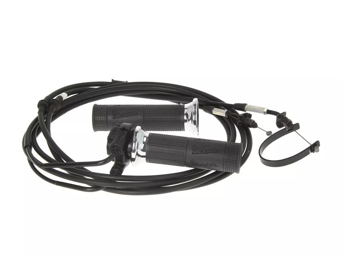 Throttle grip and throttle cables -PIAGGIO- Vespa GTS 125 (ZAPMD3200),  Vespa GTS Super 125 (ZAPMD3200),