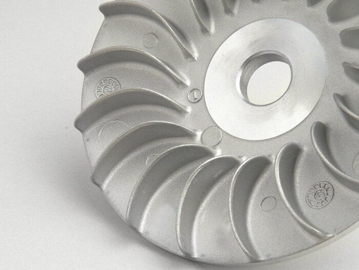 Front half-pulley -APRILIA- Morini 50 cc (type Aprilia /Suzuki) one-part