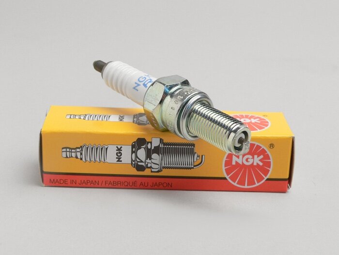 Bujía de encendido -NGK CR EB- CR9EB