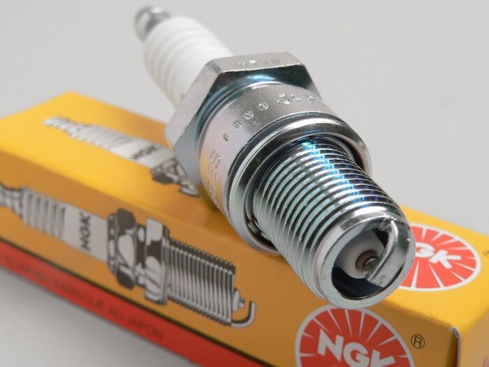 Spark plug -NGK B ES- B10ES