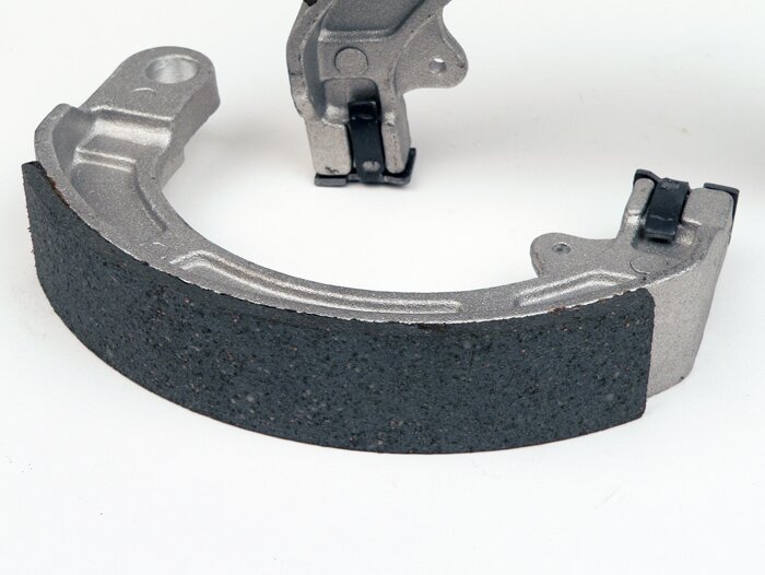 Bromsskor -PIAGGIO Ø=150x25mm front- Vespa Rally180 (VSD1T), Rally200 (VSE1T) (v), Sprint (v), TS (v), GT125 (VNL2T) (v), GTR125 (VNL2T) (v), GL150 (VLA1T) (v), SS180 (v), GS160 (v), GS150 / GS3 (VS1T-VS4T) (vh) (VS5T) (v)