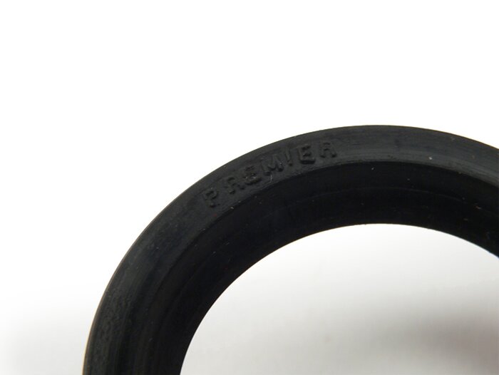 Oliekeerring 35x47x7mm - (gebruikt voor achterwiel / achterremtrommel Vespa GS150 / GS3)