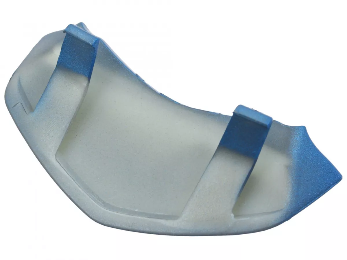 Ailette moyen grille descente de klaxon, bleu -PIAGGIO- Vespa Primavera 125 (ZAPMA1100, ZAPMA1101, ZAPMD1100), Vespa Primavera 150 (ZAPMA1200, ZAPMA1201, ZAPMD120), Vespa Primavera 50 (ZAPCA0100, ZAPCA0200, ZAPCA0102, ZAPCA0202, ZAPCD020, ZAPCD010), Vespa