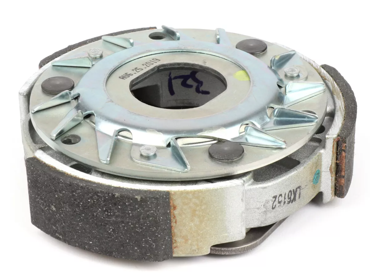 Embrague -PIAGGIO- Vespa GTS HPE 300 (ZAPMA3600, ZAPMD310), Vespa GTS Super HPE 300 (ZAPMA360, ZAPMD3100), Vespa GTV HPE 300 (ZAPMD3102), Piaggio MP3 HPE 300 (ZAPTD2100)