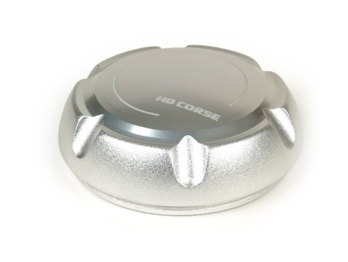 Tutup tangki -HD CORSE Aluminium CNC- Vespa 946, ET2, ET4, GT, GTV, GTL, GTS 125-300, LX, LXV, S, Gilera Fuoco, GP, ICE, Stalker, Piaggio Beverly, Carnaby, Fly, Free, Hexagon, Liberty, MP3, NRG, NRG MC2, NRG MC3, NRG Extreme, NTT, Storm, Sfera RST, SKR, S