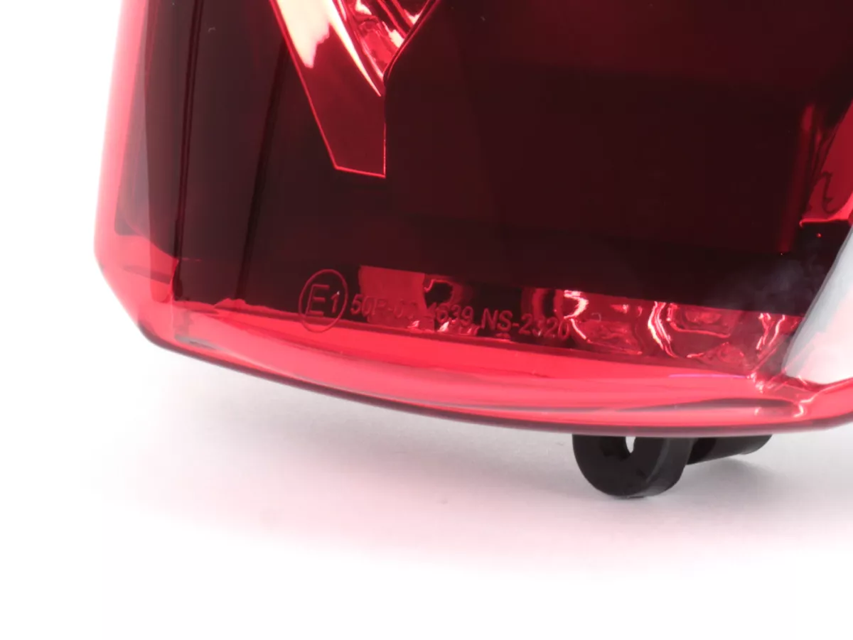 Tail light incl. frame -4 CORSA LED- Vespa GTS (2019-2022) GTS125 iGet, GTS300 HPE, GTS SUPER 125/300 HPE, GTS SUPERSPORT 125/300, GTS SUPERTECH 125/300 HPE - Glass red/ Frame matt black