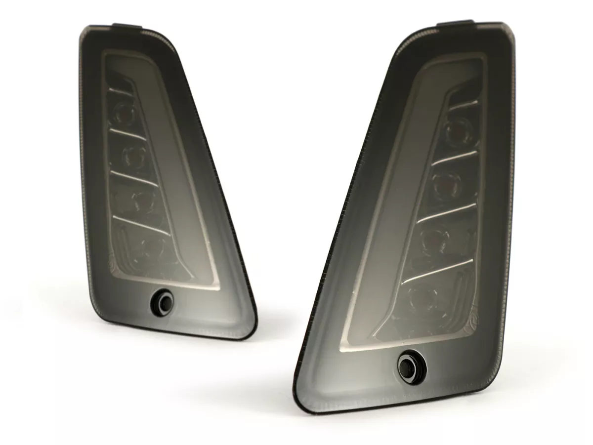 Set indicatori di direzione anteriori -4 CORSA (2014-) LED, luce di marcia diurna (E-mark)- Vespa GT, GTL, GTV, GTS 125-300, HPE, Supertech (2019-2022) - fumè
