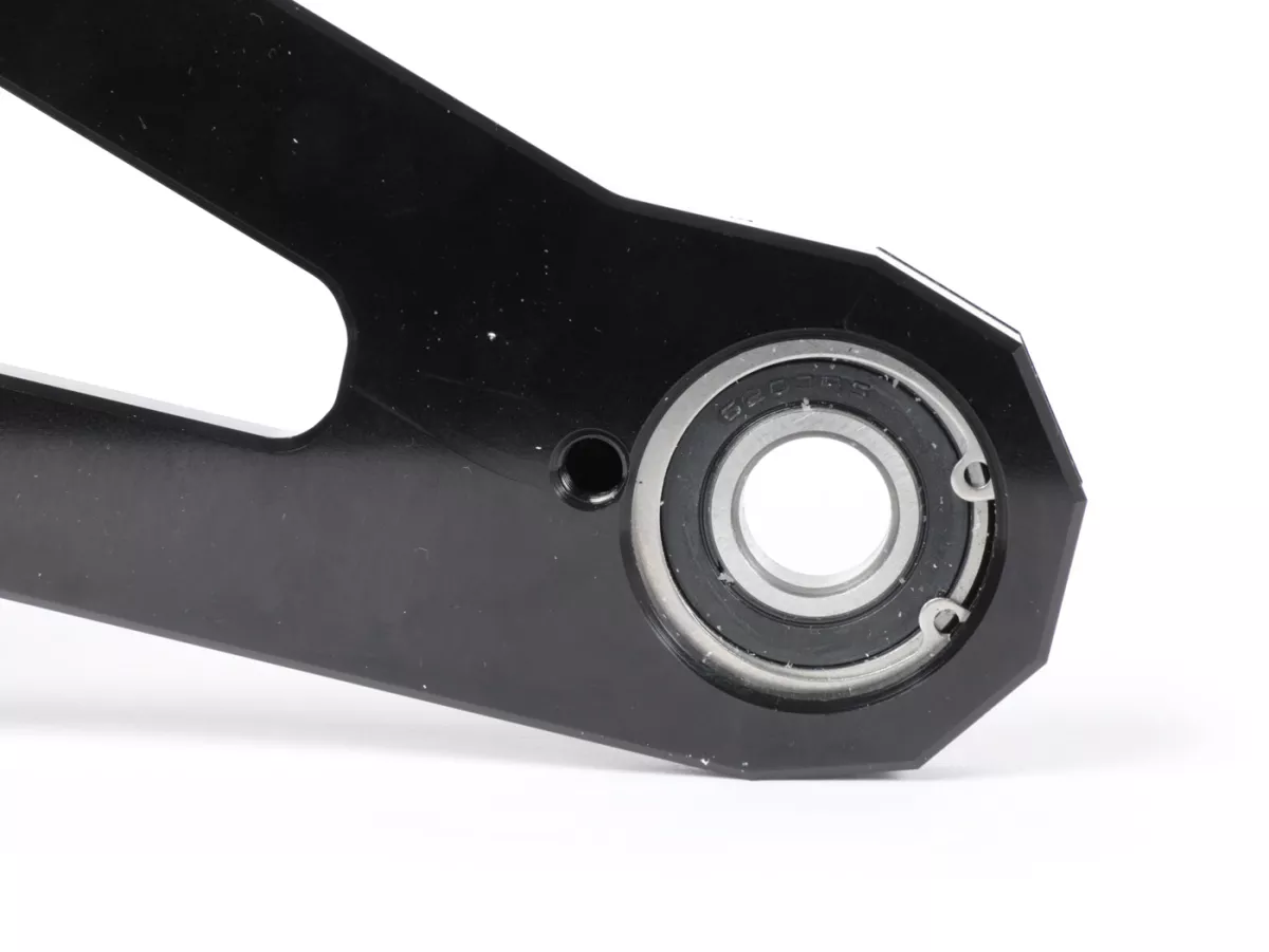 Forcellone -HEIKOTUNING- Brace V2 - nero - Piaggio 125-180 ccm 2 tempi - Gilera Runner FX/FXR 125-180, Italjet Dragster 125-180, Piaggio SKR125, SKR150, TPH125, Skipper125, Skipper150, Hexagon LX/LXT 125-180 AC/LC