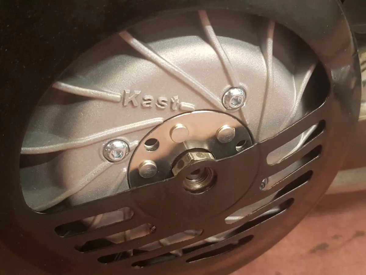 Impeller - Roda kipas - Cincin kipas -ITALKAST IDM untuk pengapian VMC, Vespatronic, Pinasco - Vespa Smallframe V50, PV125, ET3, PK S, PK XL, PK XL2 - Aluminium - 300gr.