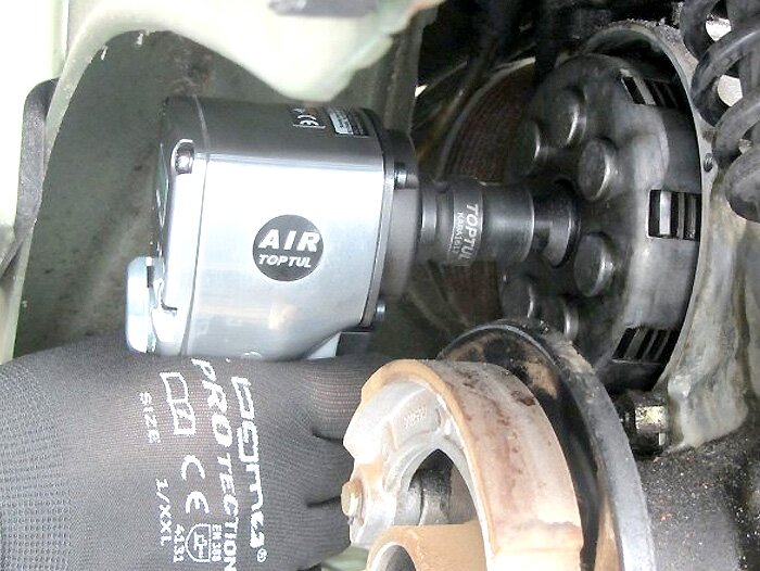 Llave de impacto (aire comprimido) -TOPTUL 1/2 678 Nm-