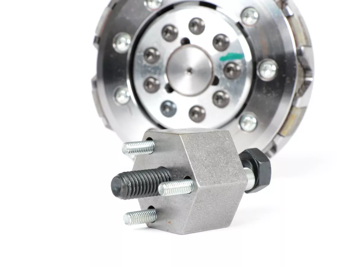 Clutch -KINGWELLE 4S-R DragBikeClutch (for long gear cluster shaft DRT, Faio etc.)- Vespa V50, V90, SS50, SS90, PV125, ET3, PK50, PK80, PK50 S, PK80 S, PK125 S, PK50 XL, PK125 XL, ETS, PK50 HP, PK50 SS
