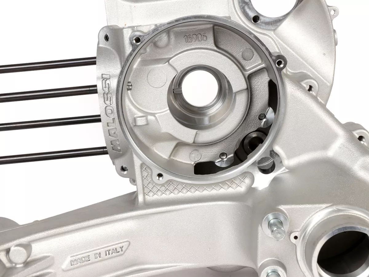 Carter -MALOSSI VR-One, membraaninlaat, carter gespindeld voor krukas tot 65mm slag- gebruikt voor Malossi 210/221 Sport/MHR, Quattrini M232/M244 - Vespa PX200 Elestart
