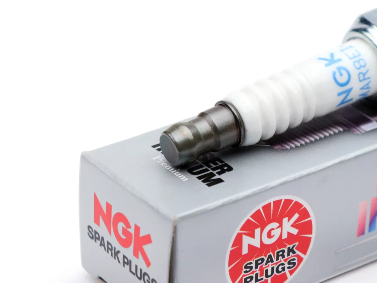 Spark plug -NGK MR- Laser Iridium Premium LMAR8EI-7 - Vespa GTS125/150 iGet (2016-) - (ZAPMA3100, ZAPMA3200, ZAPMA3700), Piaggio Medley 125/150 (RP8MA0120, RP8MA0121, RP8MA0220, RP8MA0221, RP8MB0200)
