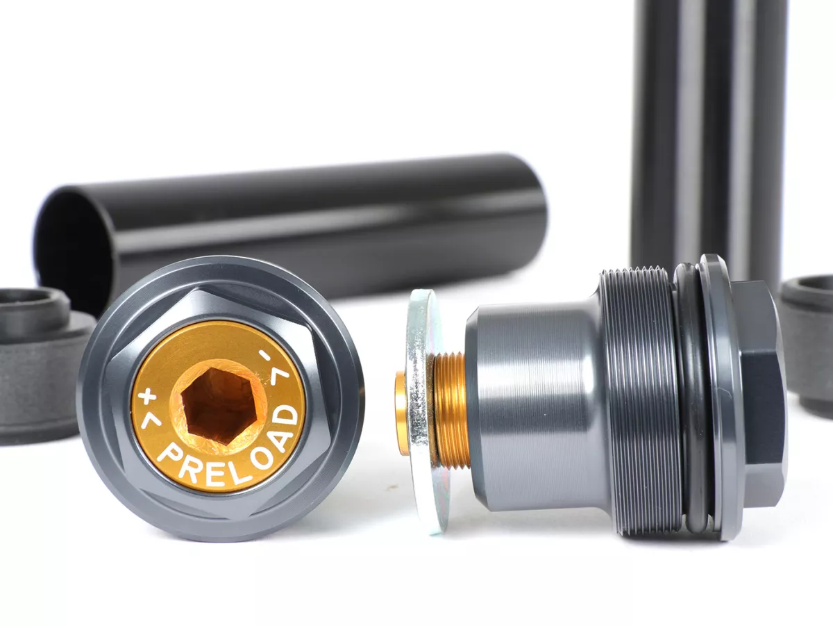 Fork adjustment set -MALOSSI- for optimising the spring preload for original fork Yamaha T Max