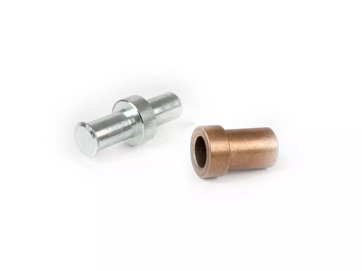 Bolt and bush -MALOSSI- for brake shoes in Malossi C-One and CR-One Piaggio engine cases.