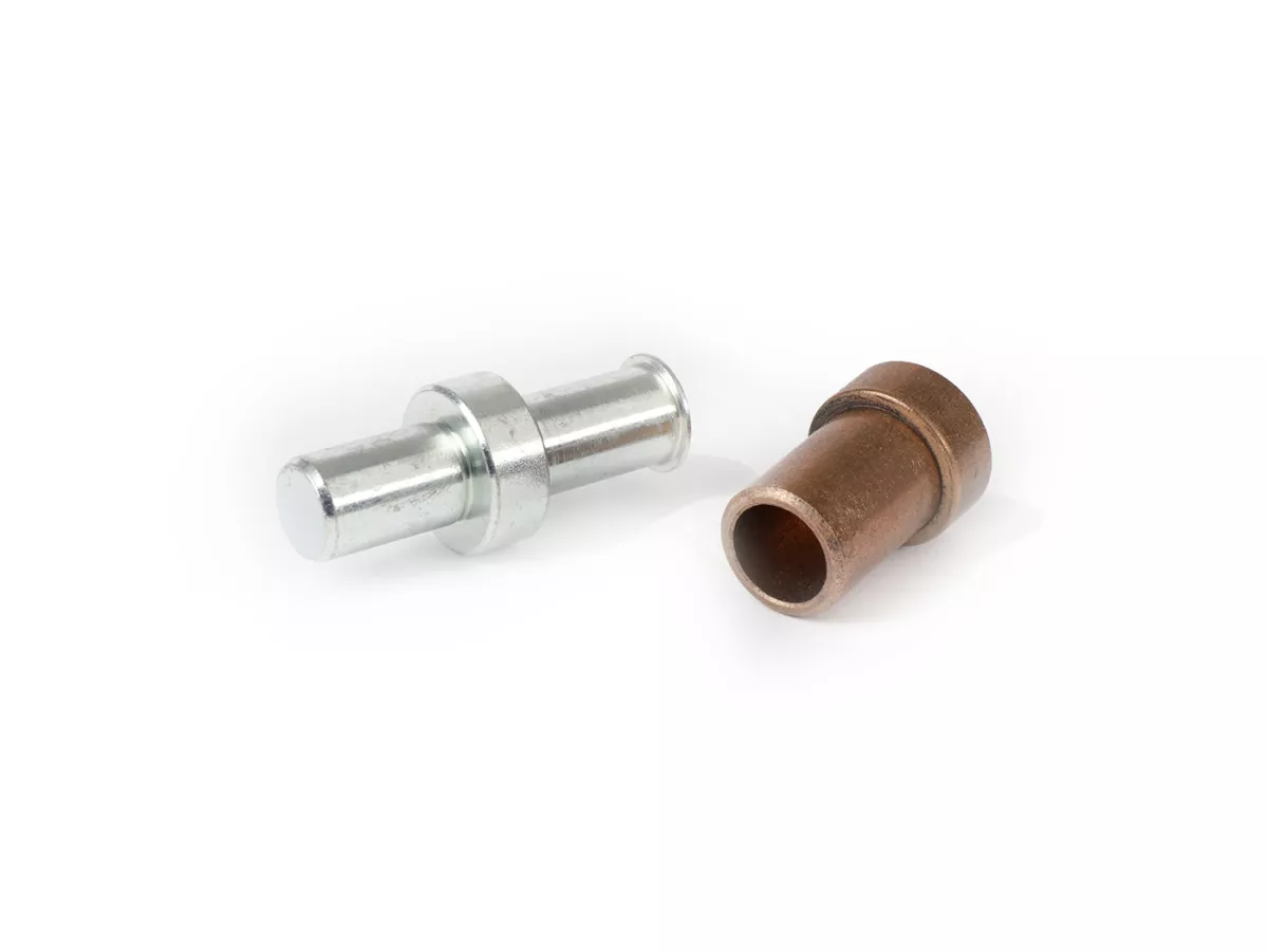 Bolt and bush -MALOSSI- for brake shoes in Malossi C-One and CR-One Piaggio engine cases.