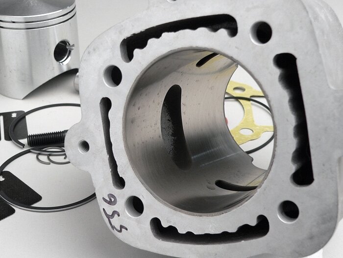 Cylinder -MALOSSI 172 cc w/o cylinder head- Piaggio LC Maxi 2-stroke Gilera Runner FX125/ FXR180, Piaggio Hexagon 125/150 EX, 125LX,180LXT,  Dragster 125/180