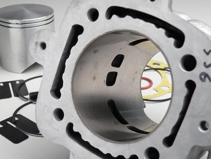 Cylinder -MALOSSI 172 cc w/o cylinder head- Piaggio LC Maxi 2-stroke Gilera Runner FX125/ FXR180, Piaggio Hexagon 125/150 EX, 125LX,180LXT,  Dragster 125/180