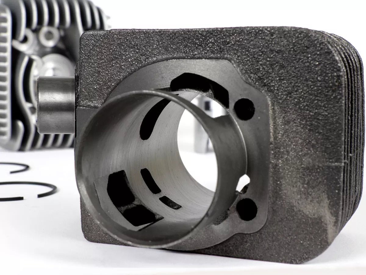 Cylindre -MALOSSI 73 cc Sport Ø46,5mm- Piaggio Ciao (goujon = Ø 10mm) - carter de moteur de fraisage est requis