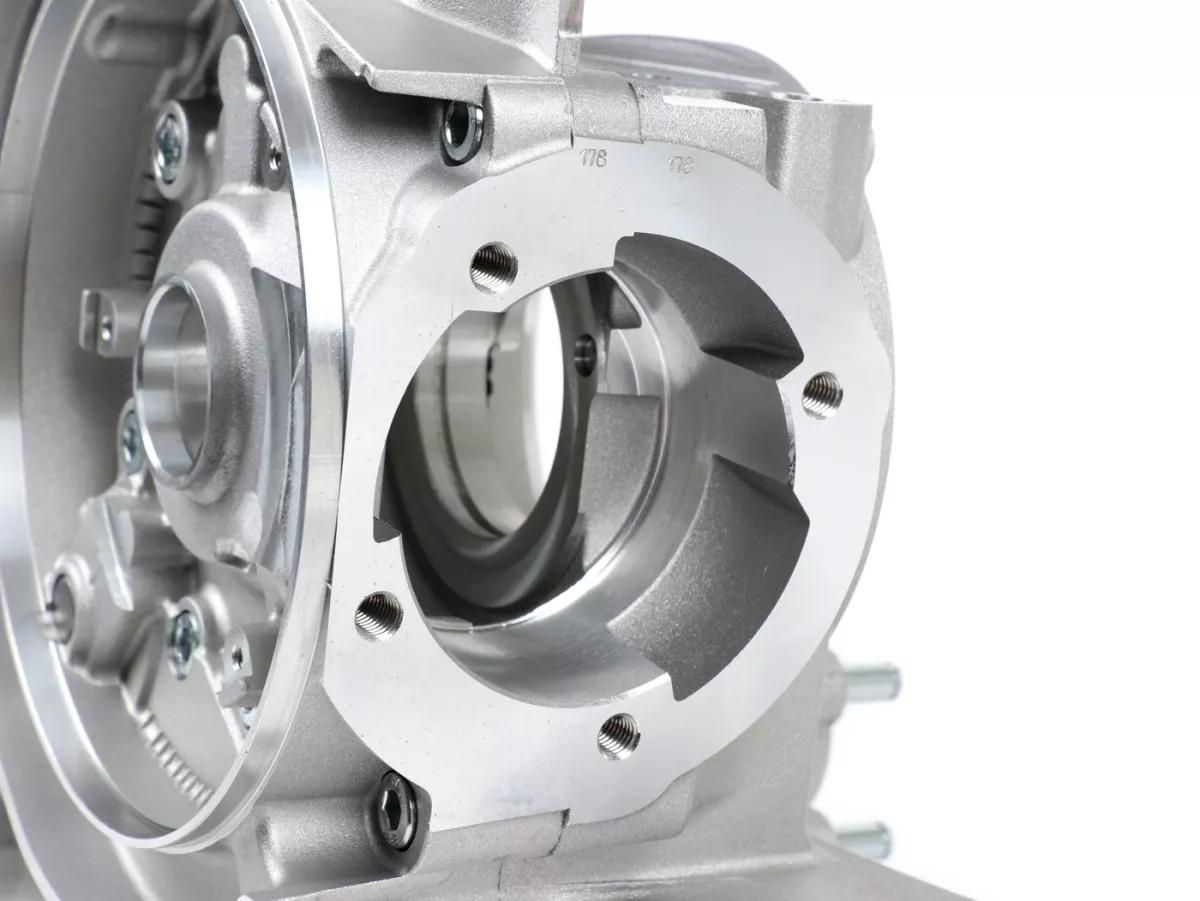 Cárter motor -MALOSSI V-One, válvula rotativa - Vespa PX200 Elestart