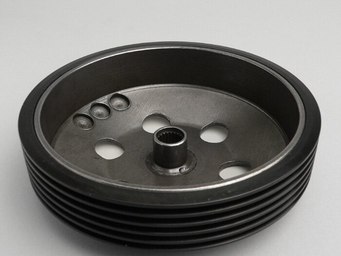 Campana de embrague -MALOSSI Wingbell- Piaggio/Gilera 50-100 ccm (2 tiempos, 4 tiempos), Peugeot 50 ccm, Kymco 50 ccm, SYM 50 ccm, GY6 (4 tiempos) 50ccm Ø=107mm