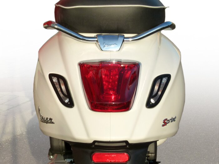 Kisi-kisi indikator -MOTO NOSTRA- Vespa Sprint, Primavera 50-150 - belakang - hitam