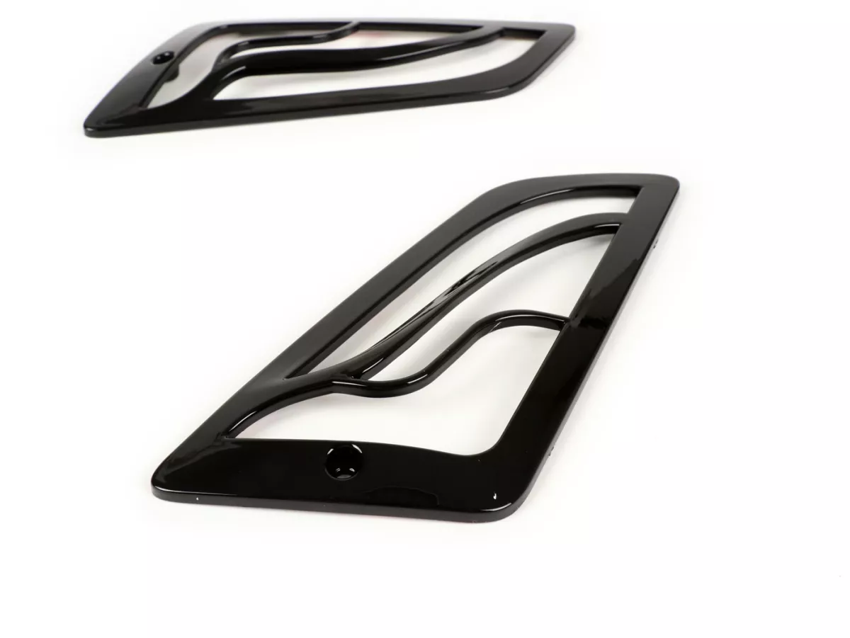 Pair of indicator grills -MOTO NOSTRA- Vespa GT, GTL, GTV, GTS 125-300 - front - shiny black