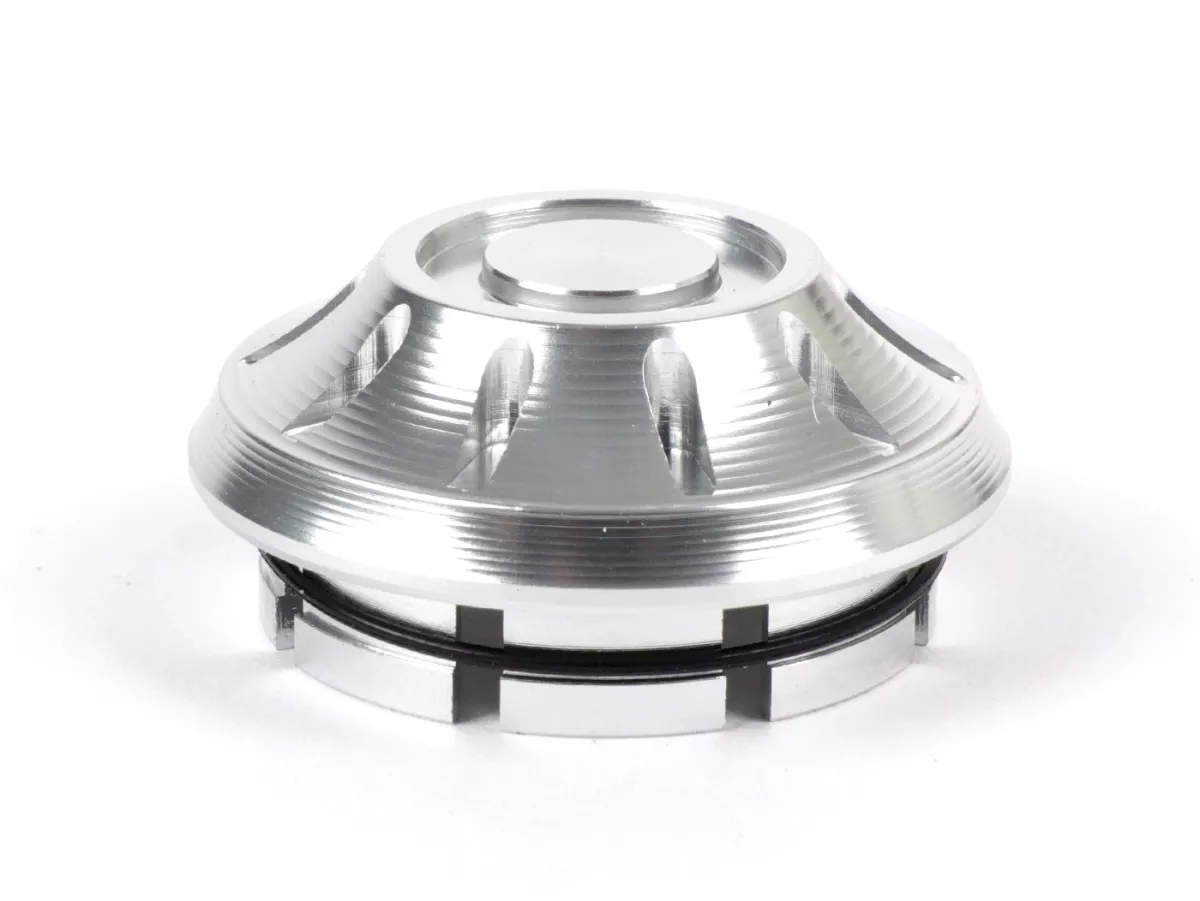 Afdekkap wielmoer / velg Ø=35mm -MOTO NOSTRA, CNC, zilver- Vespa PX (-1984 - achter), Rally, Sprint, TS, GT, GTR, GS160, SS180, V50 Special (V5B vanaf 1972), V50N, SS50-90, PV125, ET3, Vespa ET2, ET4, GT, GTL, GTS, GTV, LX, LXV, S, Gilera Fuoco, Pi