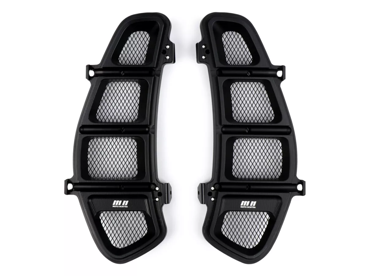 Bagageruimte rooster - Ventilatieroosterset -MOTO NOSTRA, CNC, mat zwart- Vespa GT 250 (ZAPM45102), Vespa GT L 125 (ZAPM31100, ZAPM31101), Vespa GT L 200 (ZAPM31200), Vespa GTS 125 (ZAPM31300, ZAPMA3100, ZAPMA3200), Vespa GTS 150 (ZAPMA3200, ZAPMA3100), V