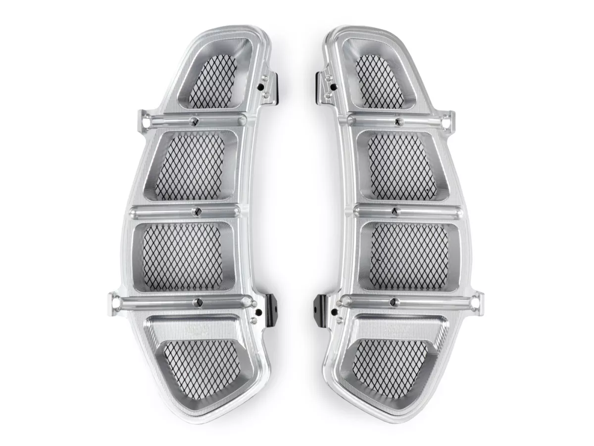 Bagageruimte rooster - Ventilatieroosterset -MOTO NOSTRA, CNC, zilver- Vespa GT 250 (ZAPM45102), Vespa GT L 125 (ZAPM31100, ZAPM31101), Vespa GT L 200 (ZAPM31200), Vespa GTS 125 (ZAPM31300, ZAPMA3100, ZAPMA3200), Vespa GTS 150 (ZAPMA3200, ZAPMA3100), Vesp