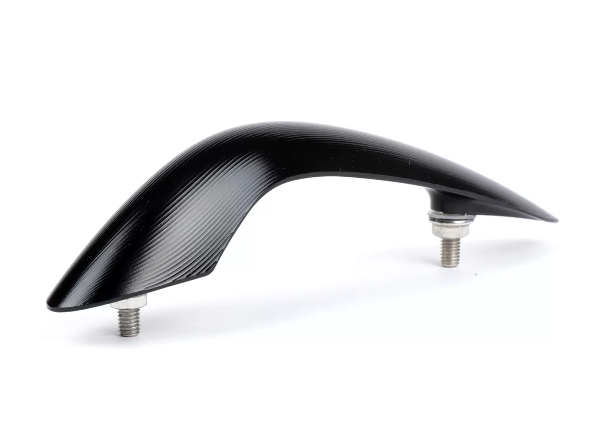 Crête -MOTO NOSTRA, CNC, noir brillant- Vespa GTS 125 (ZAPMA3700), Vespa GTS HPE 300 (ZAPMA3600, ZAPMD310), Vespa GTS Super 125 (ZAPMA3700), Vespa GTS Super HPE 300 (ZAPMA360, ZAPMD3100) - jusqu'en 2022