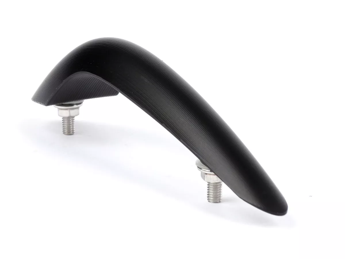 Crête -MOTO NOSTRA, CNC, noir mat- Vespa GTS 125 (ZAPMA3700), Vespa GTS HPE 300 (ZAPMA3600, ZAPMD310), Vespa GTS Super 125 (ZAPMA3700), Vespa GTS Super HPE 300 (ZAPMA360, ZAPMD3100) - jusqu'en 2022