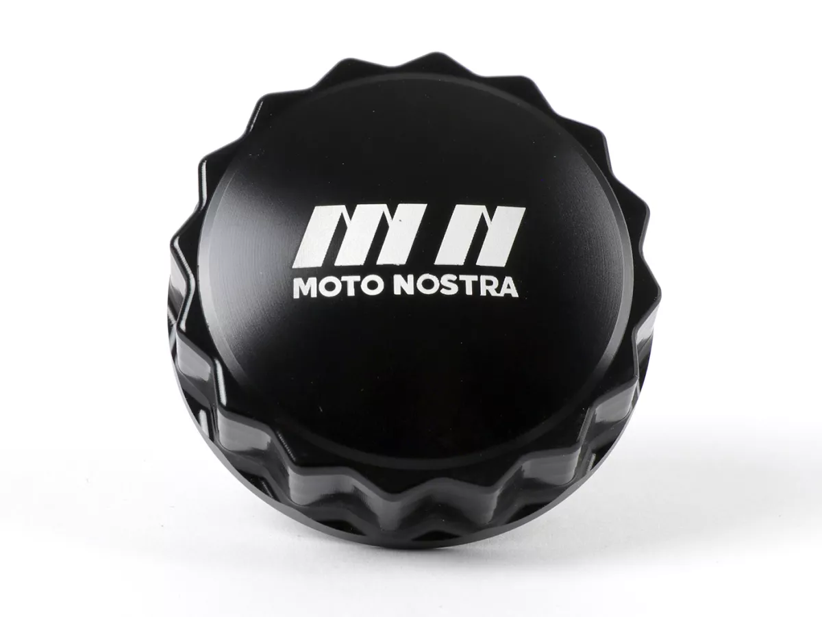 Tapón del depósito -MOTO NOSTRA, CNC, negro brillante- Vespa GTS 125 (ZAPMA3100, ZAPMA3200, ZAPMA3700), Vespa GTS 150 (ZAPMA3100, ZAPMA3200), Vespa GTS 250 (ZAPM45100), Vespa GTS 300 (ZAPM45200, ZAPM45202, ZAPMA3300), Vespa GTS HPE 300 (ZAPMA3600), Vespa 