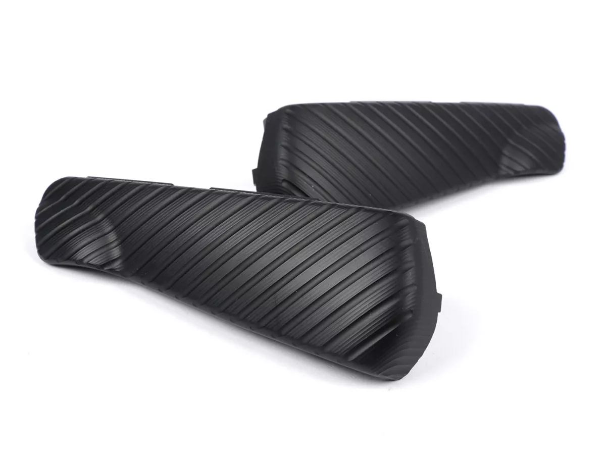 Set poggiapiedi -MOTO NOSTRA, CNC, nero opaco- Vespa GT, GTL, GTS 125-300, GTV - fino al 2023