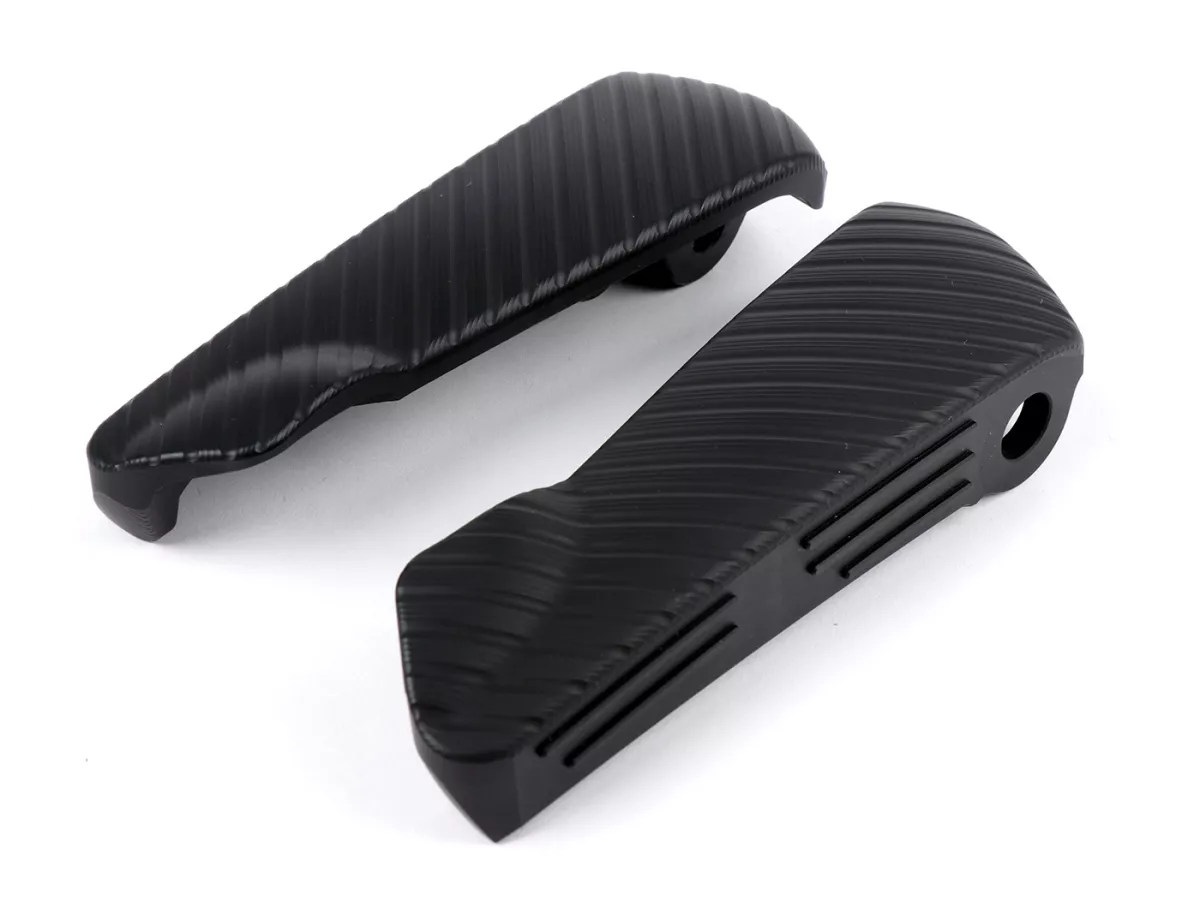 Set poggiapiedi -MOTO NOSTRA, CNC, nero opaco- Vespa GT, GTL, GTS 125-300, GTV - fino al 2023