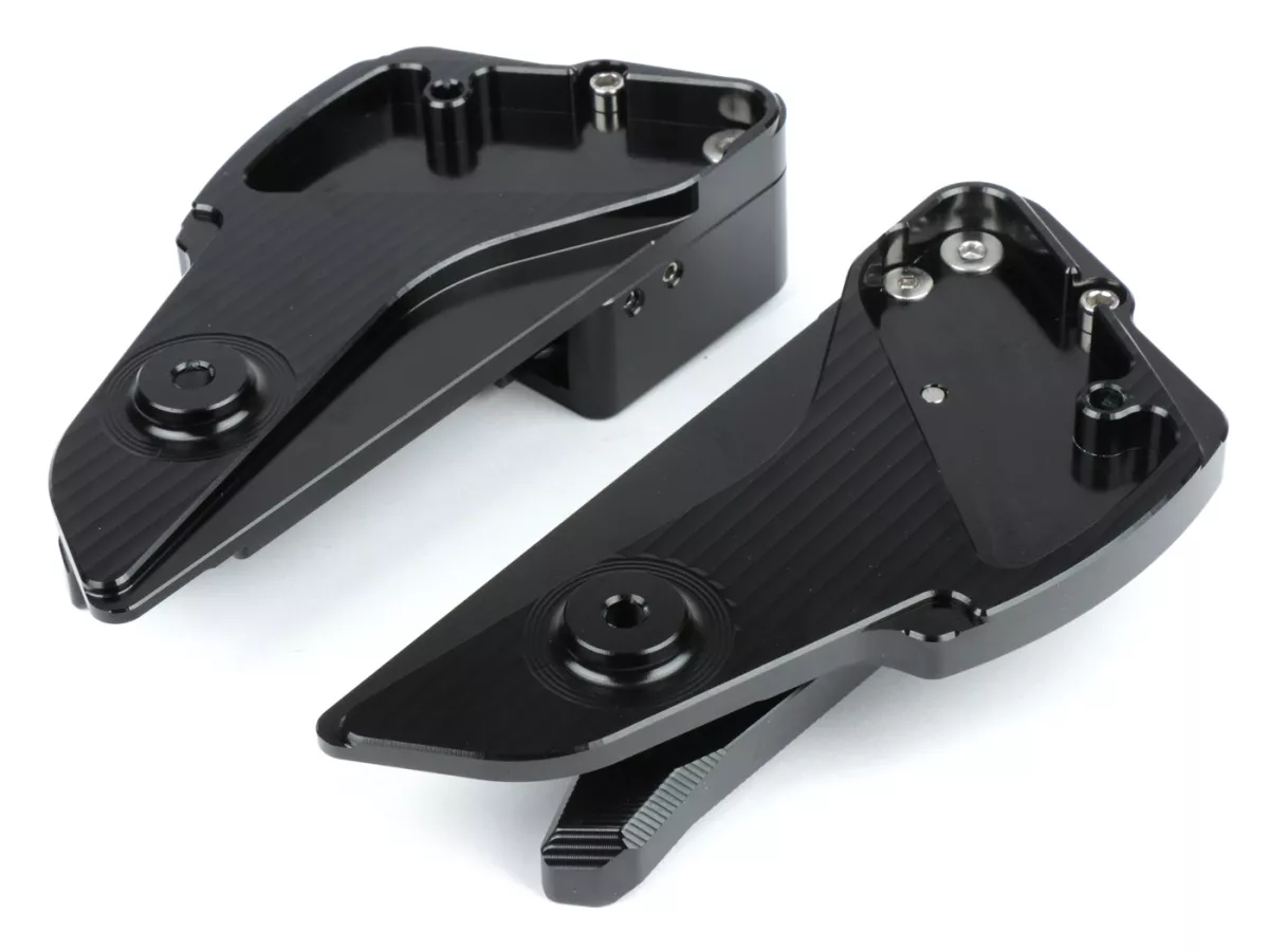 Fotstödssats -MOTO NOSTRA, CNC, blank svart- Vespa Primavera 50-150, Sprint 50-150