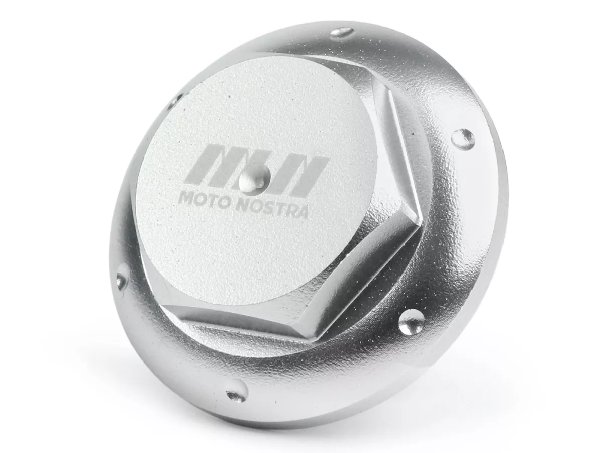 Bouchon huile -MOTO NOSTRA, CNC, argenté- tous les modèles Piaggio Leader 125-200cc, LEM 125-150cc, HE 125-150cc, IGET 125-150cc, Quasar/HPE 250-310cc, Master 400-500cc