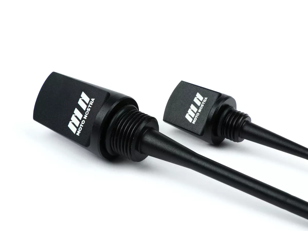 Kit vis de remplissage d'huile avec jauge, huile moteur + huile de transmission -MOTO NOSTRA, CNC, noir mat- Vespa GTS HPE 300 (ZAPMA3600, ZAPMD310), Vespa GTS Super 125 (ZAPM45300, ZAPM45301), Vespa GTS Super HPE 300 (ZAPMA360, ZAPMD3100), Vespa GTS Supe
