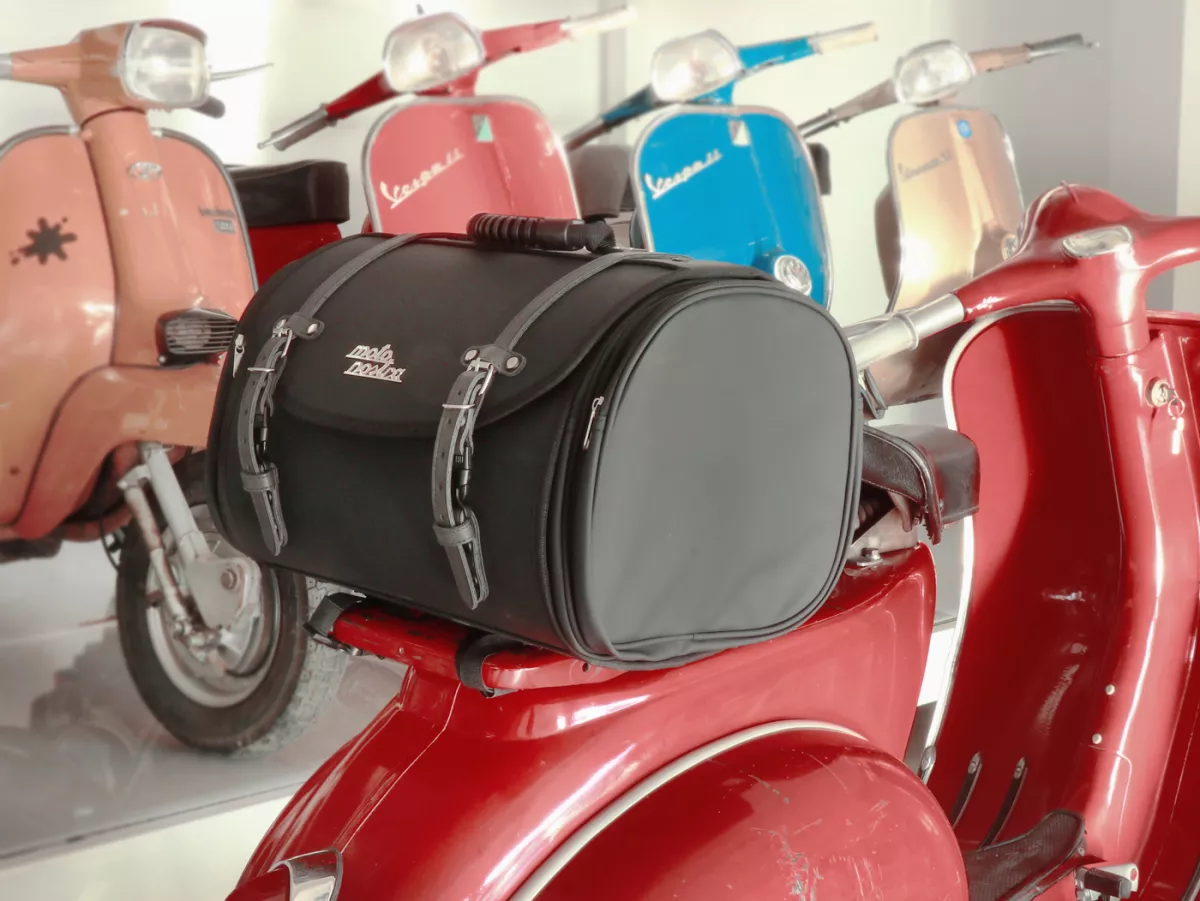 Roll bag (large) for carrier (alternative to topcase) -MOTO NOSTRA Classic 'PU' 480x300x270mm- suitable for e.g. Vespa, Lambretta, GTS, GTV, LX/LXV, ET4, S50-150, Sprint, Primavera - 35 litres - black