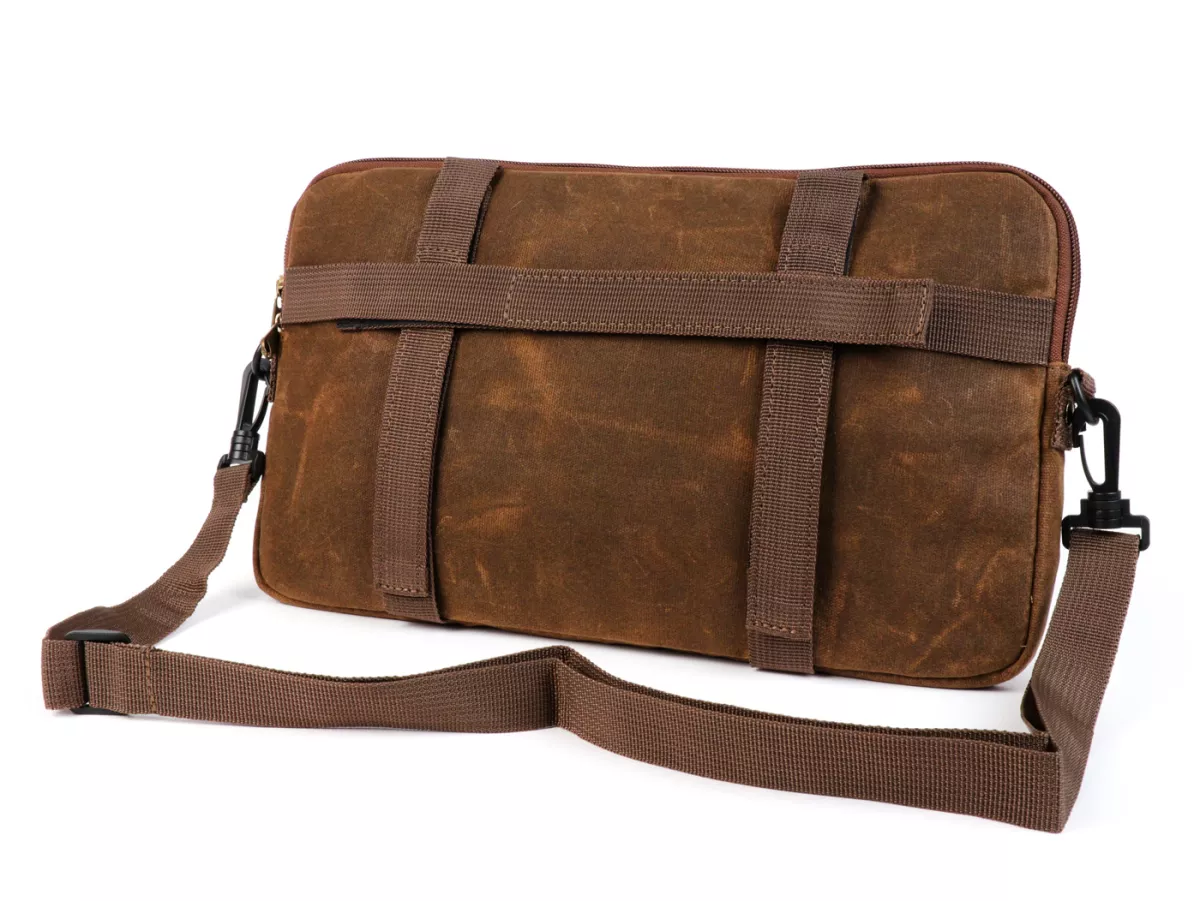 Bolsa para maletero solapa / bandolera (incl. funda para móvil (hasta 6,2 pulgadas, p. ej. iPhone 11)) -MOTO NOSTRA Classic 'lona encerada'- adecuada para p. ej. Vespa, Lambretta, GTV, GTS, HPE, Supertech, Touring - marrón