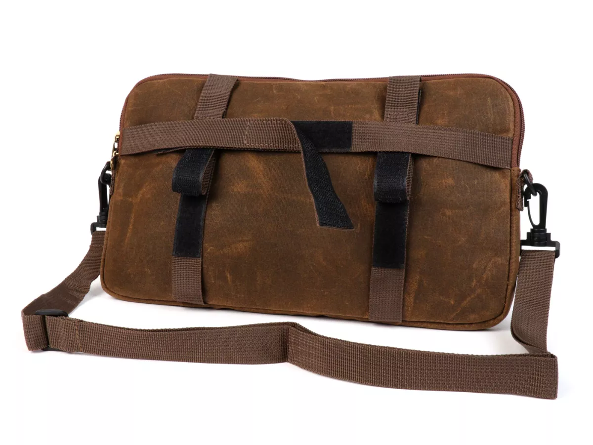 Bolsa para maletero solapa / bandolera (incl. funda para móvil (hasta 6,2 pulgadas, p. ej. iPhone 11)) -MOTO NOSTRA Classic 'lona encerada'- adecuada para p. ej. Vespa, Lambretta, GTV, GTS, HPE, Supertech, Touring - marrón