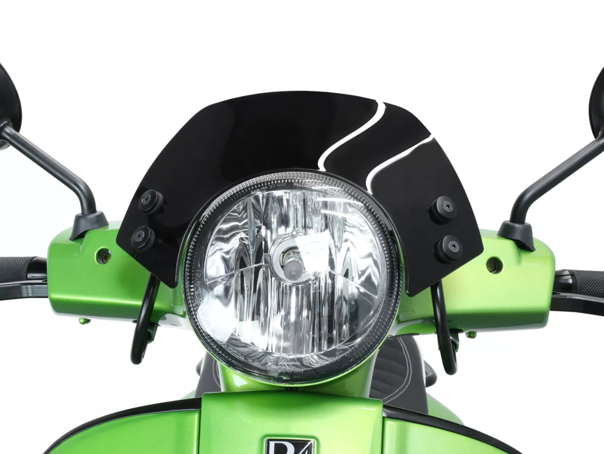 Voorruit met zwarte beugels -MOTO NOSTRA, b=300mm, h=105mm- Vespa GT, GTL, GTS, GTS Super 125-300cc (-2018) - zwart getint glas