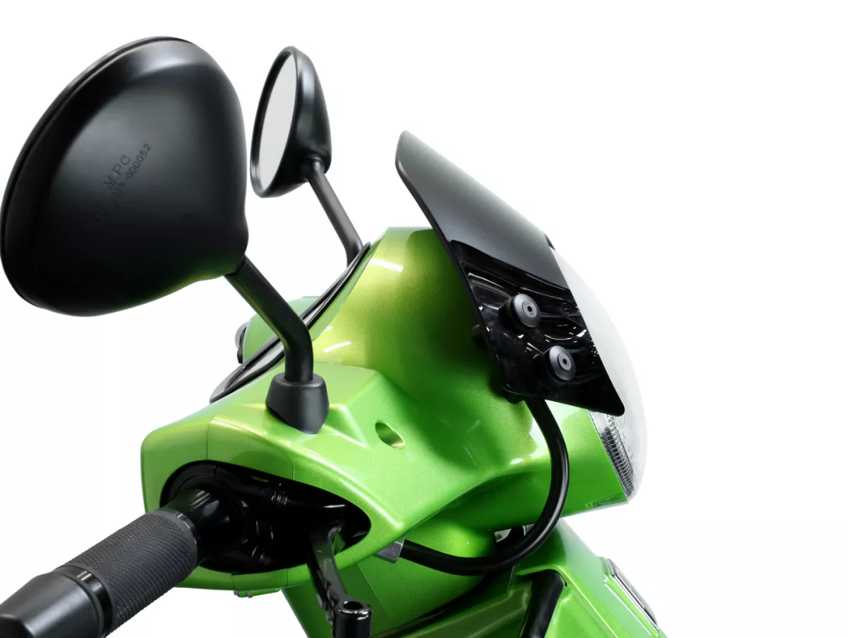 Voorruit met zwarte beugels -MOTO NOSTRA, b=300mm, h=105mm- Vespa GT, GTL, GTS, GTS Super 125-300cc (-2018) - zwart getint glas