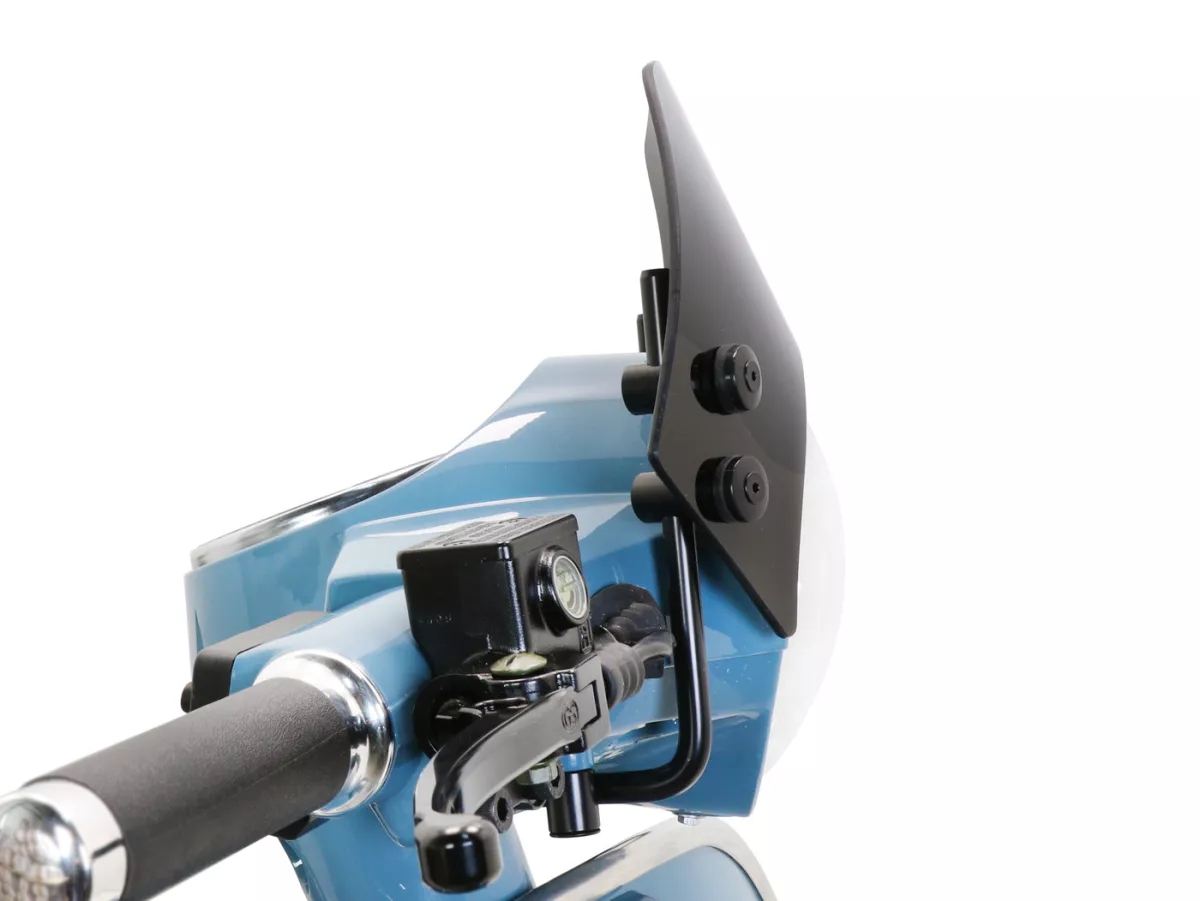 Windscherm met zwarte beugels -MOTO NOSTRA, b=300mm, h=105mm- Vespa PX80, PX125, PX150, PX200, LML 125/150 Star/Stella - zwart